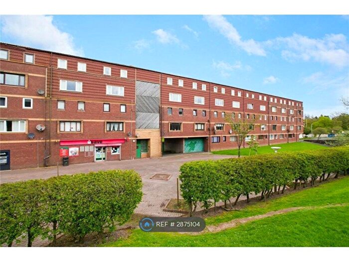 3 Bedroom Maisonette To Rent In Braehead Road, Cumbernauld, Glasgow, G67