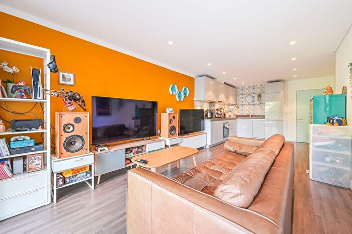 2 Bedroom Flat For Sale In Rathbone Market, Canning Town, London, E16
