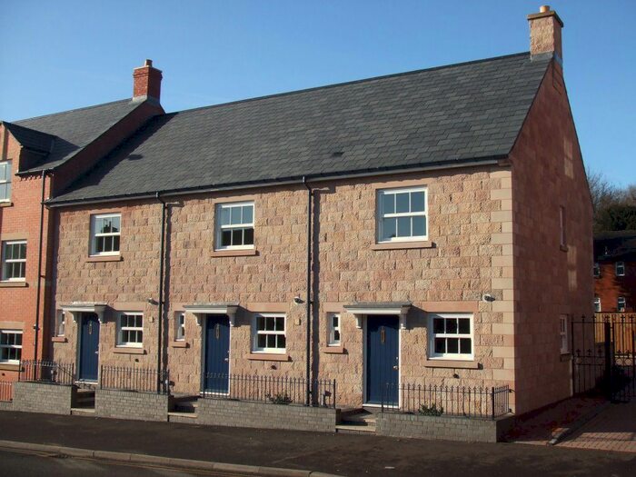 2 Bedroom Town House To Rent In Speeds Court, King Street, Alfreton, DE55