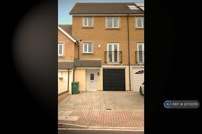 4 Bedroom Terraced House To Rent In Centurion Gate, Portsmouth, PO4