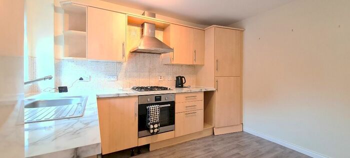 2 Bedroom Flat To Rent In Cathcart Road, Rutherglen, South Lanarkshire, G73
