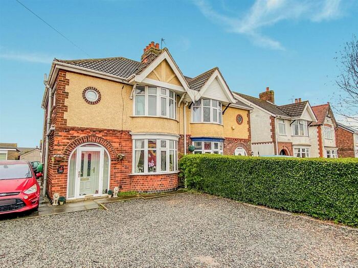 3 Bedroom SemiDetached House For Sale In Bardon Road, Coalville