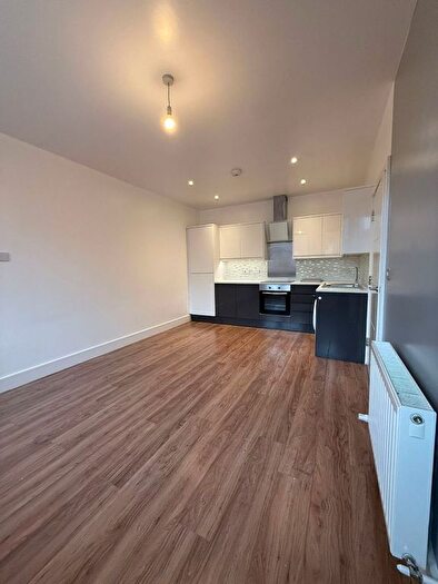 2 Bedroom Flat To Rent In Eleanor House, Eleanor Cross Road, Waltham Cross, EN8