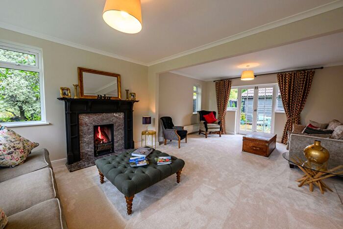 4 Bedroom Detached Bungalow For Sale In Ridgeway Drive, Dorking - No Onward Chain, RH4