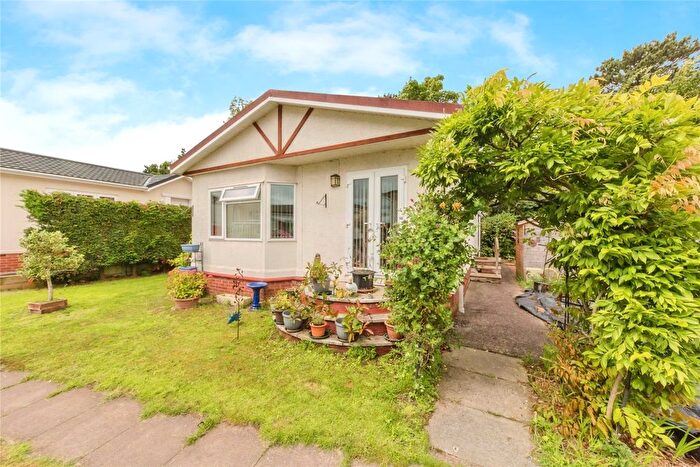 2 Bedroom Property For Sale In Lee Green Lane, Church Minshull, Nantwich, Cheshire, CW5