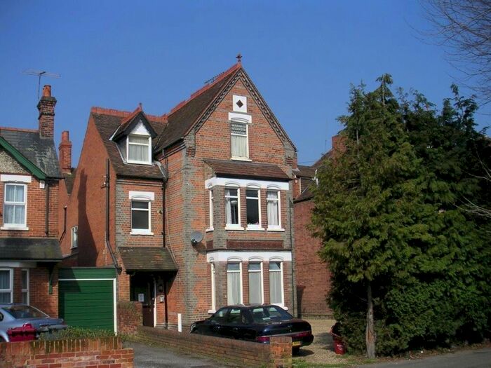 1 Bedroom Flat To Rent In Western Elms Ave, Reading, Berkshire, RG30