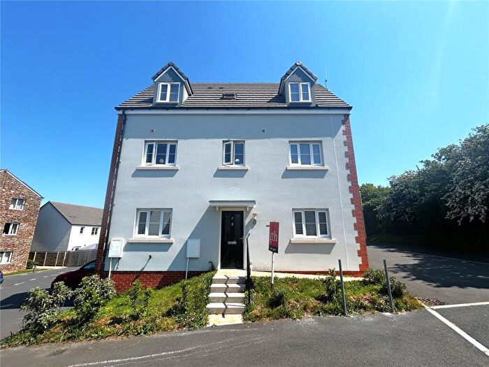 4 Bedroom Detached House For Sale In Oaktree Road, South Molton, EX36