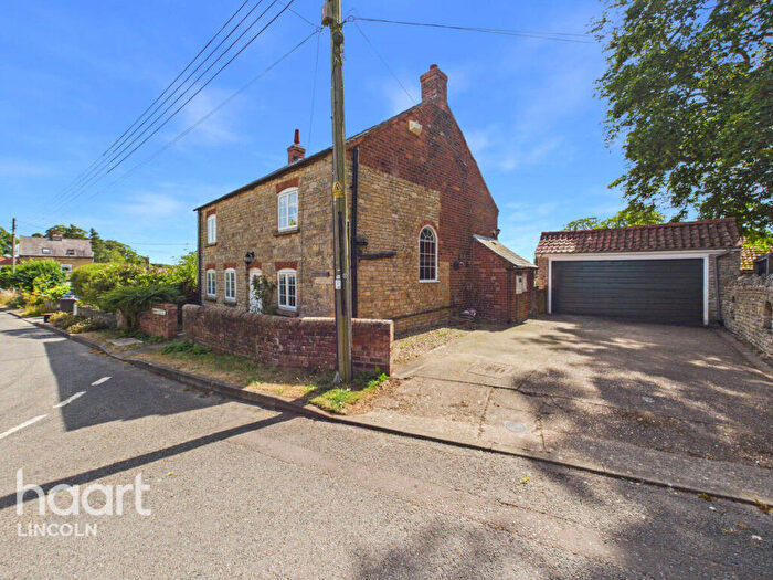 4 Bedroom Cottage For Sale In Main Street, Boothby Graffoe, LN5