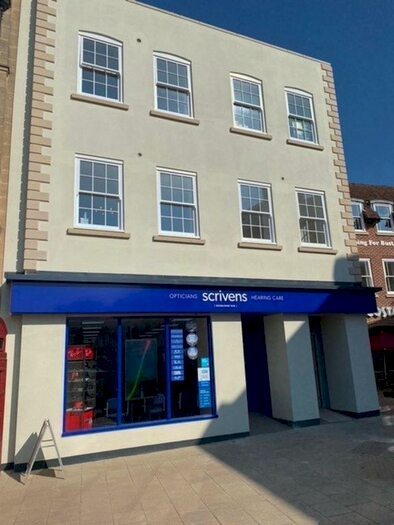 2 Bedroom Flat To Rent In The Square, Wimborne, BH21