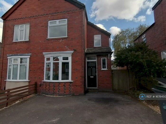 2 Bedroom Semi-Detached House To Rent In Crescent Grove, Stoke-On-Trent, ST4