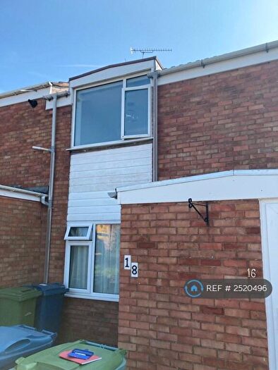 1 Bedroom Flat To Rent In Linksfield Grove, Stafford, ST16