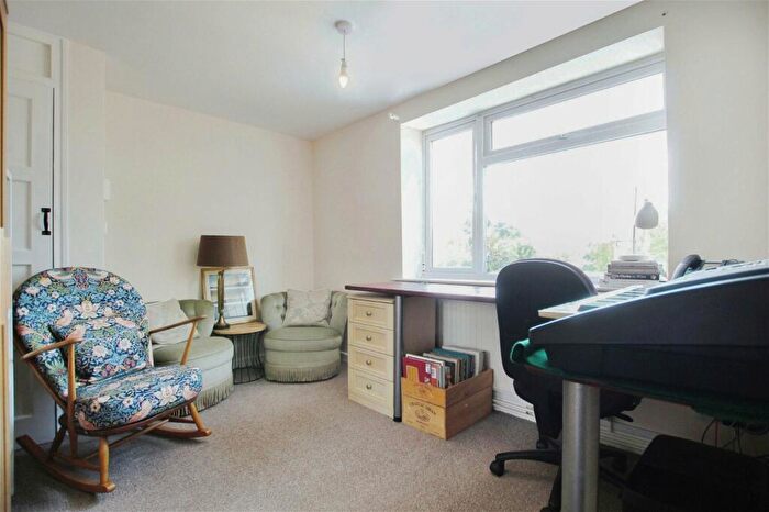 3 Bedroom Terraced House For Sale In Maynard Road, Hartcliffe, Bristol, BS13