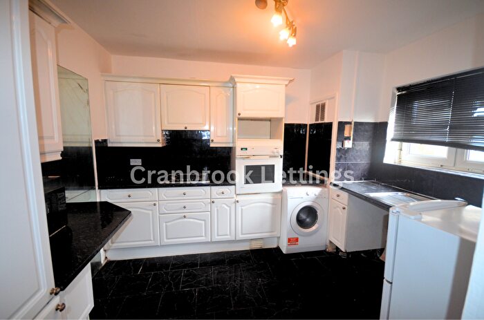 4 Bedroom Flat To Rent In Barking, IG11