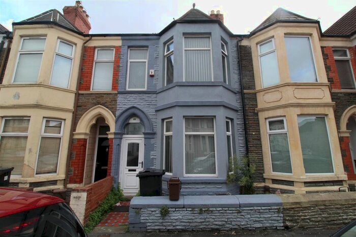 5 Bedroom Property To Rent In Dogfield Street, Cathays, Cardiff, CF24