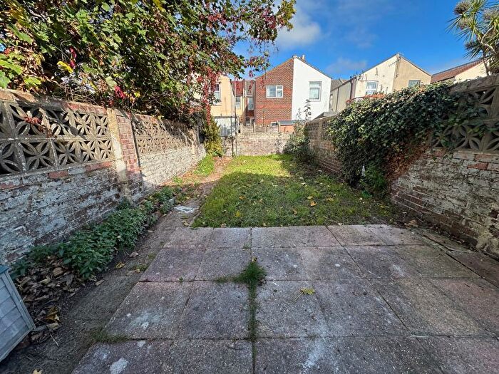 2 Bedroom Terraced House To Rent In Middlesex Road, Southsea, PO4