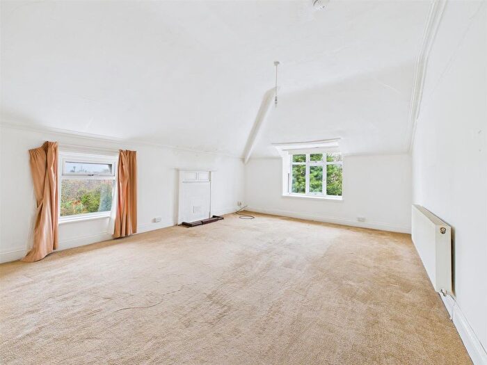 3 Bedroom Flat To Rent In Beresford Road, Oxton, CH43