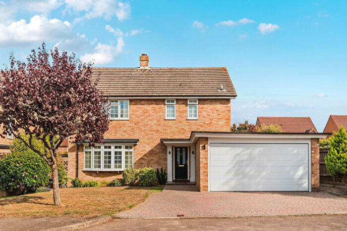 4 Bedroom Detached House For Sale In Chilmans Drive, Great Bookham, KT23