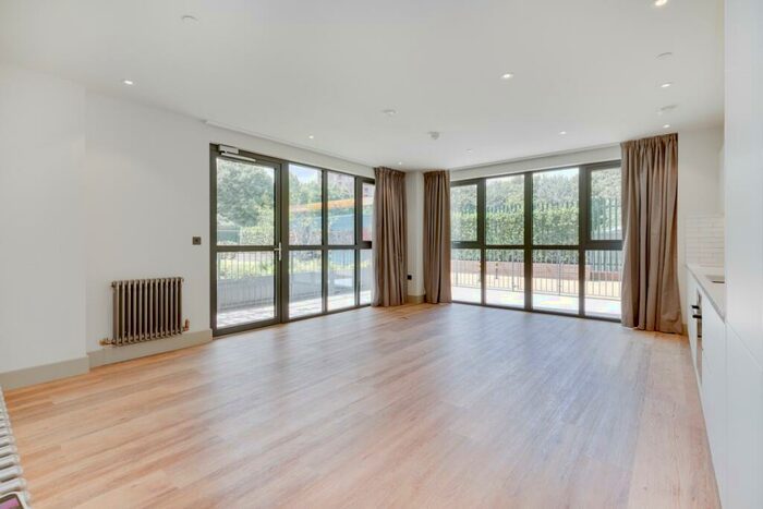 3 Bedroom Apartment To Rent In The Sessile, Ashley Road, Tottenham Hale, N17