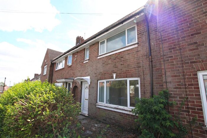2 Bedroom House To Rent In Whiston Road, Northampton, NN2