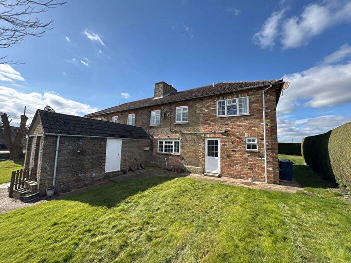 3 Bedroom Semi Detached House To Rent In Ermine Street, Great Stukeley, PE28