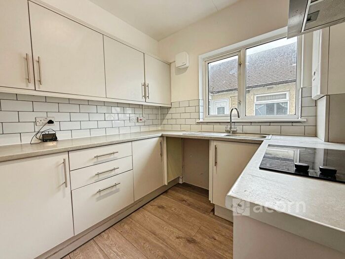 2 Bedroom Flat To Rent In Princesses Parade, Waterside, Crayford, Dartford, DA1