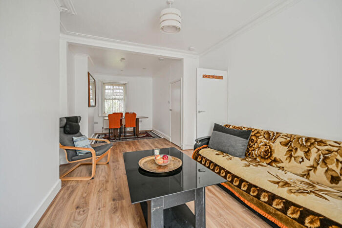 4 Bedroom Terraced House To Rent In Goldsmith Road, , Walthamstow, London, E17