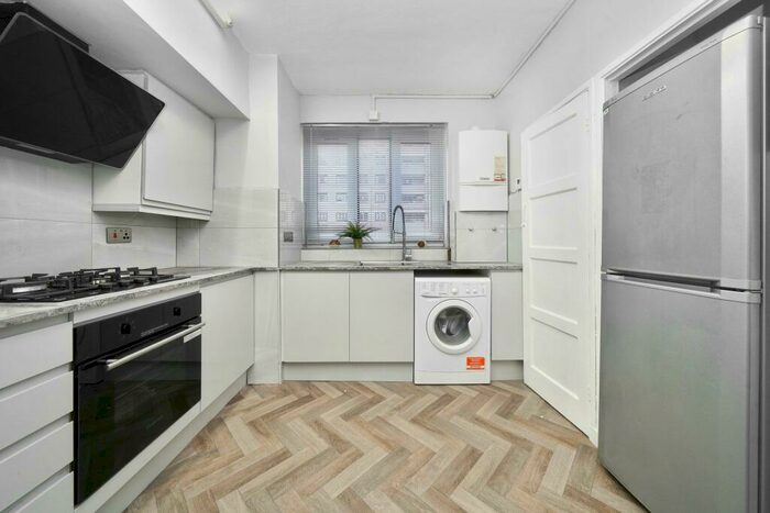 3 Bedroom Flat To Rent In Green Lanes, London, N4