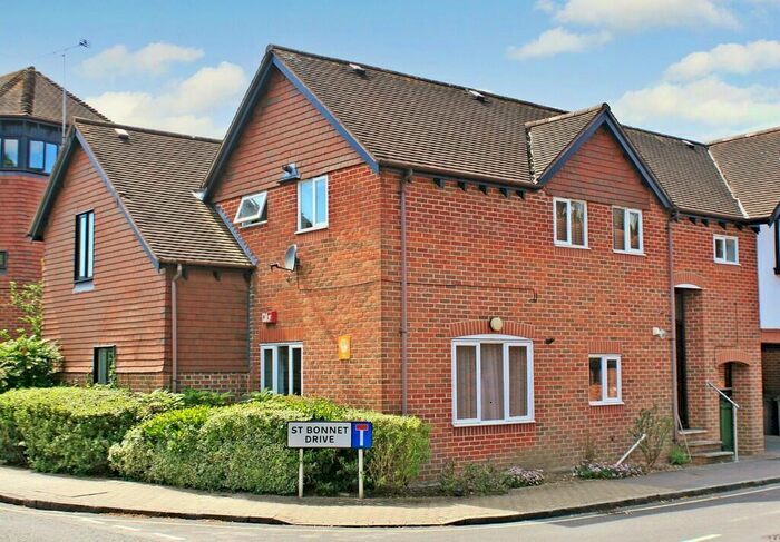 1 Bedroom Apartment To Rent In Dukes Court, Bishops Waltham, SO32