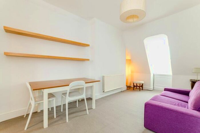 1 Bedroom Flat To Rent In Crouch End Hill, Crouch End, London, N8