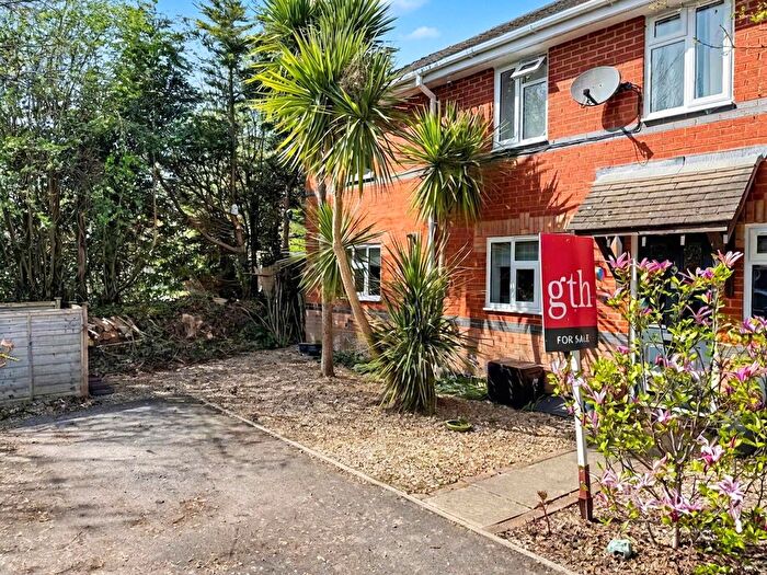 5 Bedroom Semi Detached House For Sale In Banksia Close, Tiverton, Devon, EX16