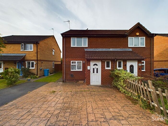 3 Bedroom Semi-Detached House To Rent In Plantain Gardens, Littleover, Derby, DE23