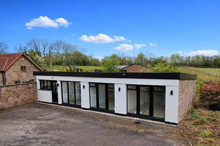 2 Bedroom Detached House For Sale In The Little Coach House, Dowcarr Lane Woodall Nr Harthill, Sheffield, S26