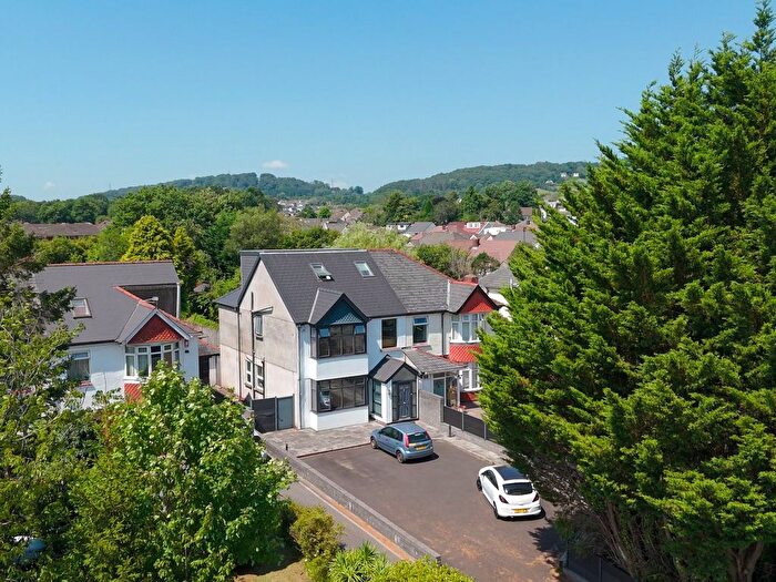 4 Bedroom Semi Detached House For Sale In Thornhill Road, Rhiwbina, Cardiff, CF14