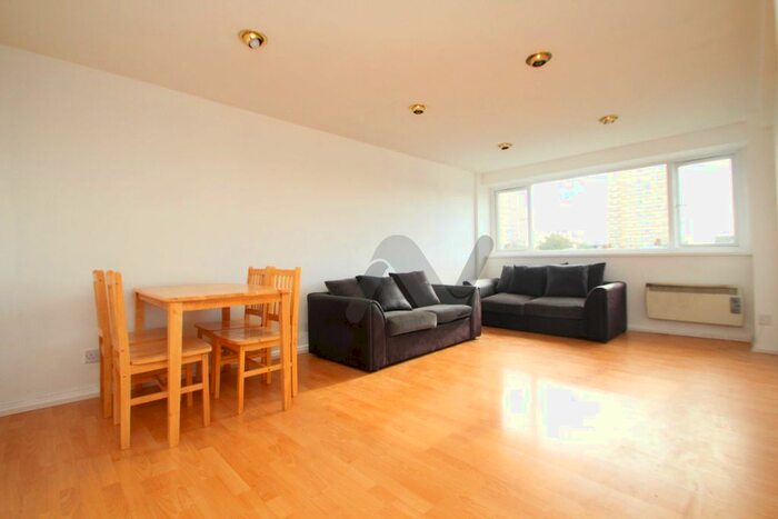 2 Bedroom Flat To Rent In Truro Road, London, N22