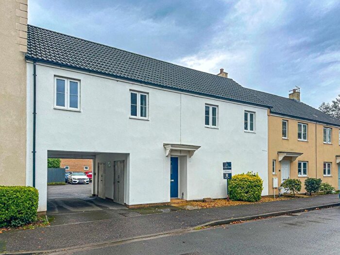 2 Bedroom Flat For Sale In Station Road, Norton Fitzwarren, Taunton, TA2