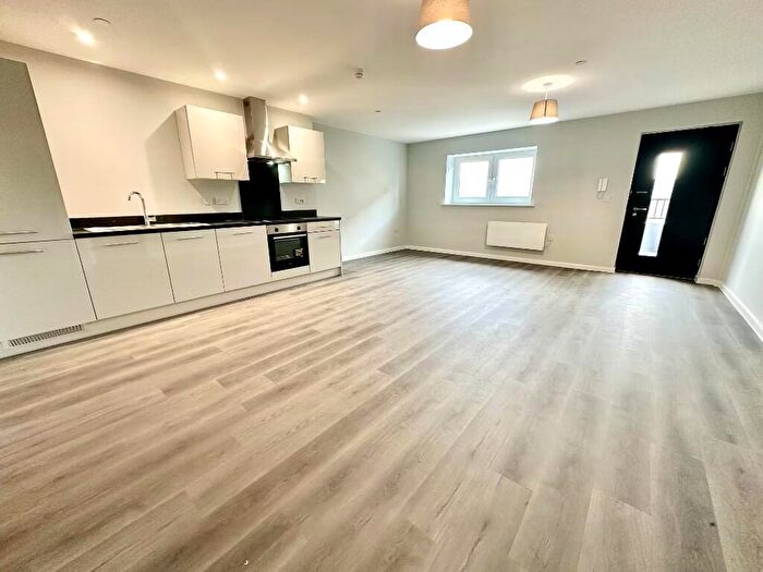 2 Bedroom Flat To Rent In Gorgie Road, Chesser, Edinburgh, EH11