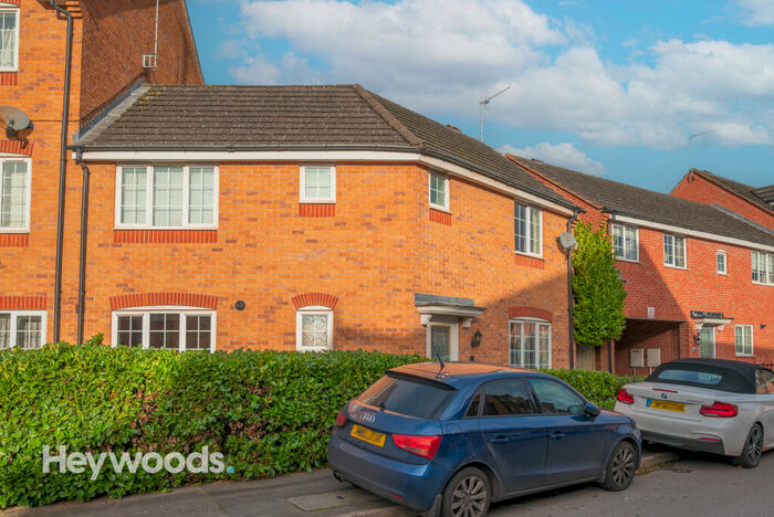 3 Bedroom Semi-Detached House To Rent In Godwin Way, Trent Vale, Stoke-on-Trent, ST4