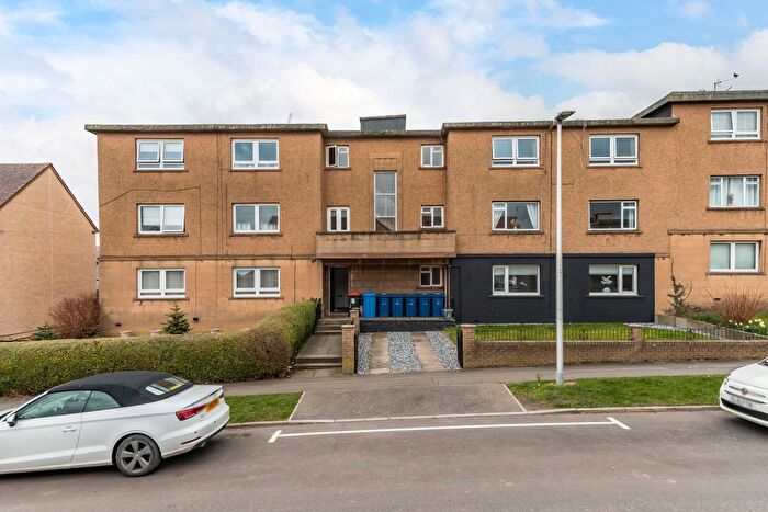 3 Bedroom Flat For Sale In Waverley Road, Bonnyrigg, EH19