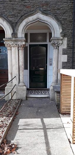 1 Bedroom Flat To Rent In Pen-y-lan Road, Penylan, Cardiff, CF23