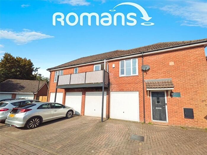 2 Bedroom Coach House To Rent In Red Kite Close, High Wycombe, HP13