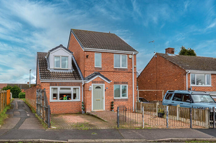 4 Bedroom Detached House For Sale In Springvale Close, Chesterfield, S45