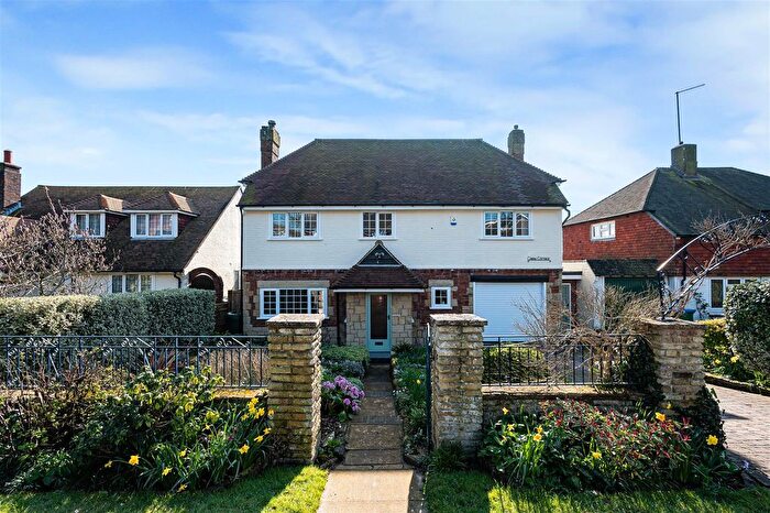 4 Bedroom Detached House For Sale In Homefield Road, Seaford, BN25