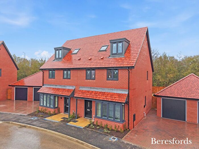 4 Bedroom Semi-Detached House For Sale In The Mulberry, Ingatestone Grove, Roman Road, CM4