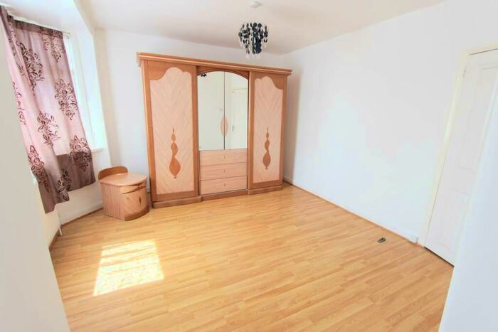 3 Bedroom Terraced House To Rent In Aylands Road, Enfield, EN3
