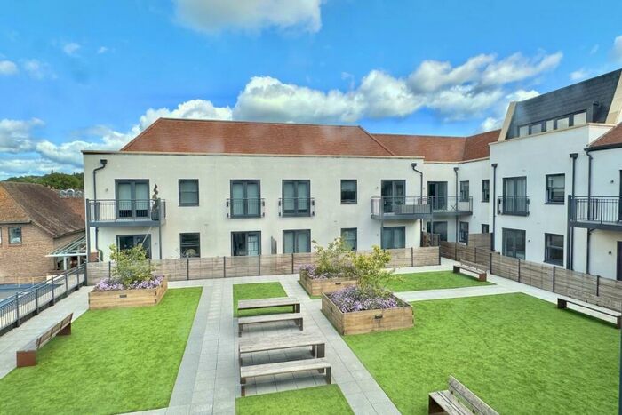 2 Bedroom Apartment To Rent In Old Market Place Farnham, GU9