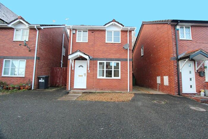 3 Bedroom Detached House For Sale In Gwalia, Brymbo, LL11