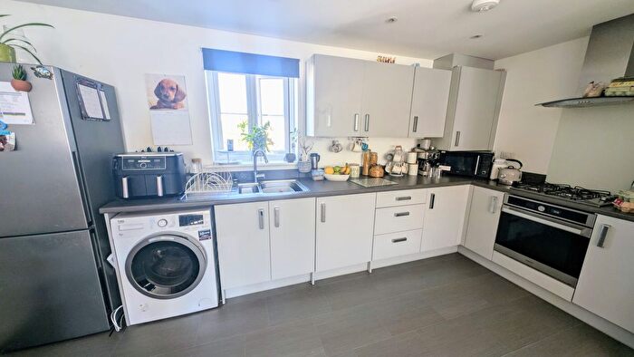 2 Bedroom Flat For Sale In Feeding Field Close, Hayle, Cornwall, TR27