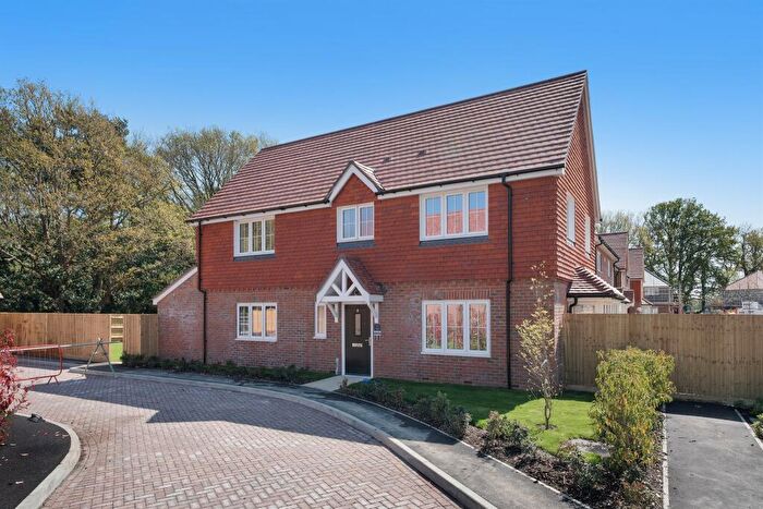 4 Bedroom Detached House For Sale In Burstow Grove, Horley, RH6