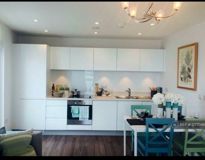 2 Bedroom Flat To Rent In Wainwright Avenue, Greenhithe, DA9