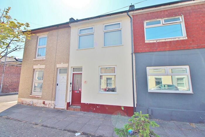 3 Bedroom Terraced House For Sale In Newcomen Road, Stamshaw, PO2